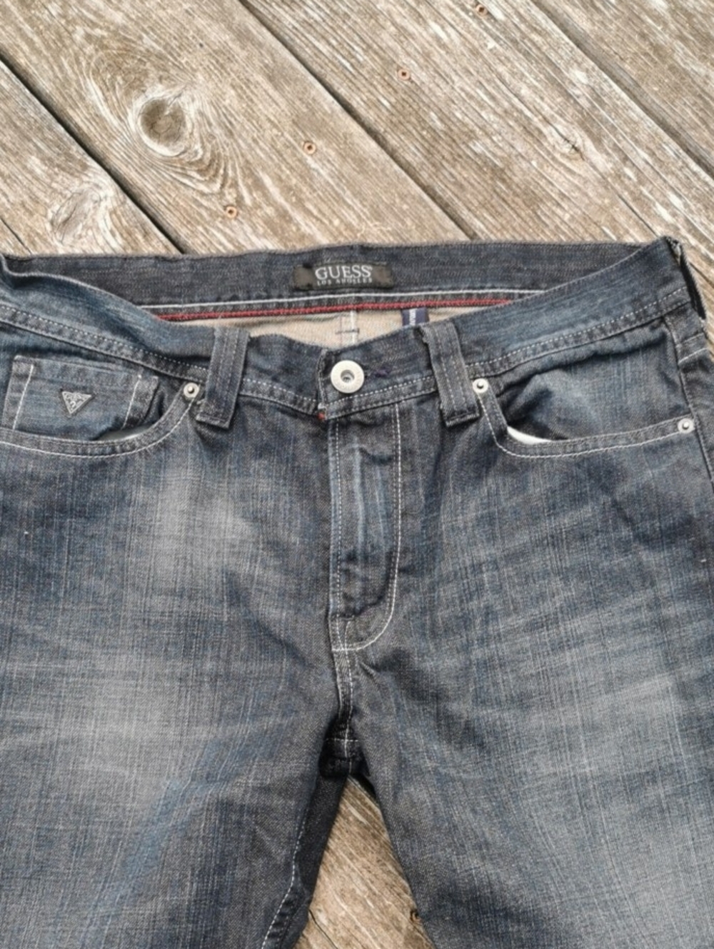 Men's Y2K Guess Dark Wash Indigo Jeans with Rear Zipper Details. Size 33X32 - Picture 2 of 8